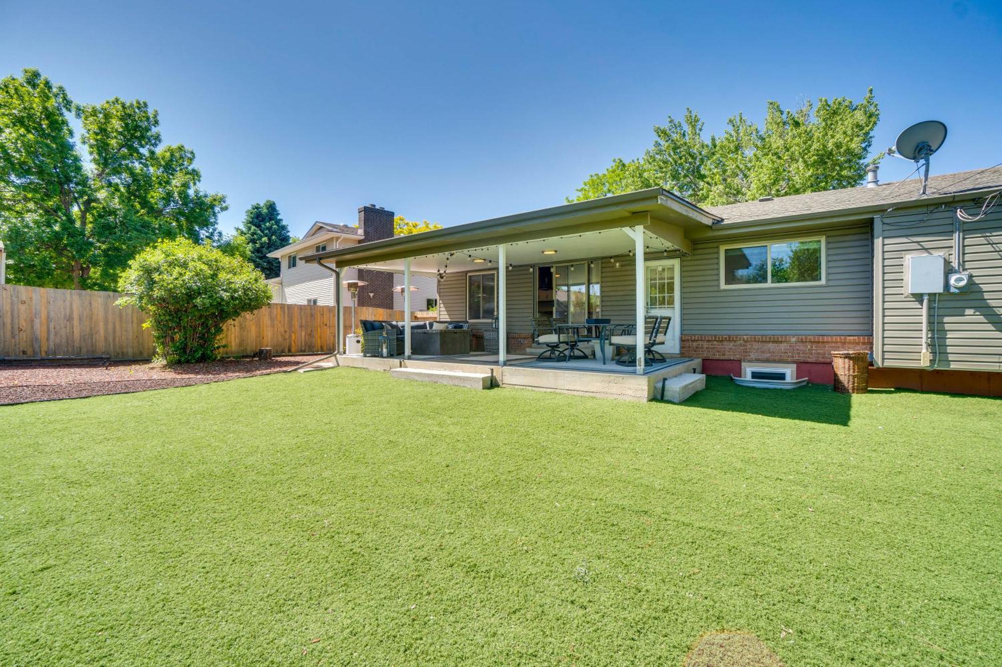 Centennial Home With Covered Patio And Fire Pit! Екстер'єр фото