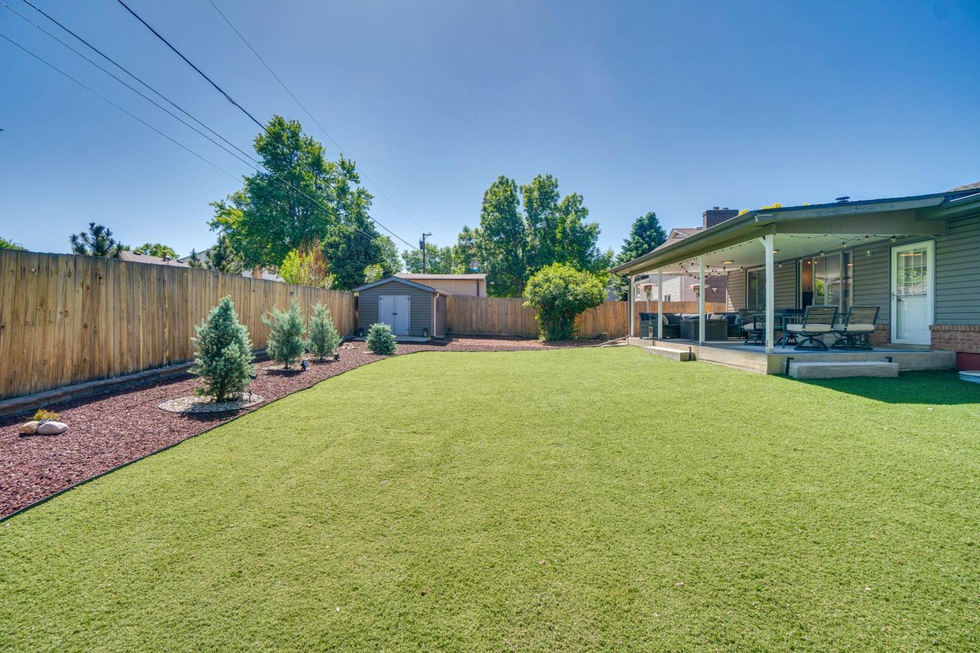 Centennial Home With Covered Patio And Fire Pit! Екстер'єр фото